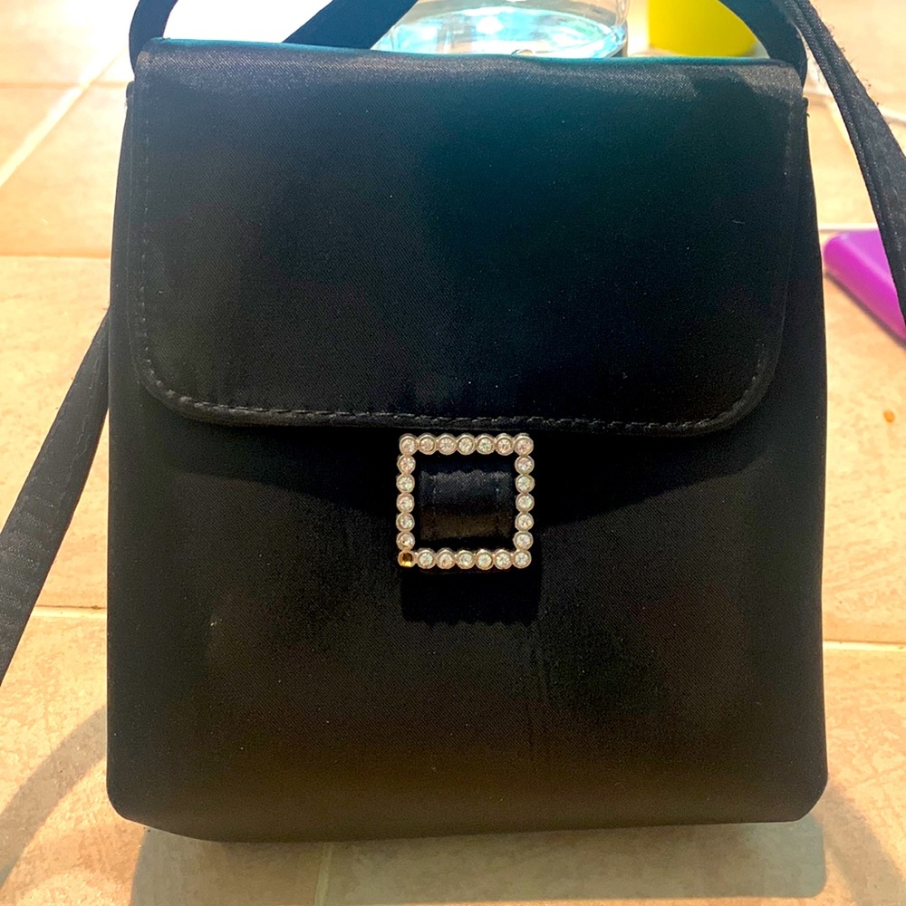 🥳Host Pick🎉 Vintage Kenneth Cole evening bag